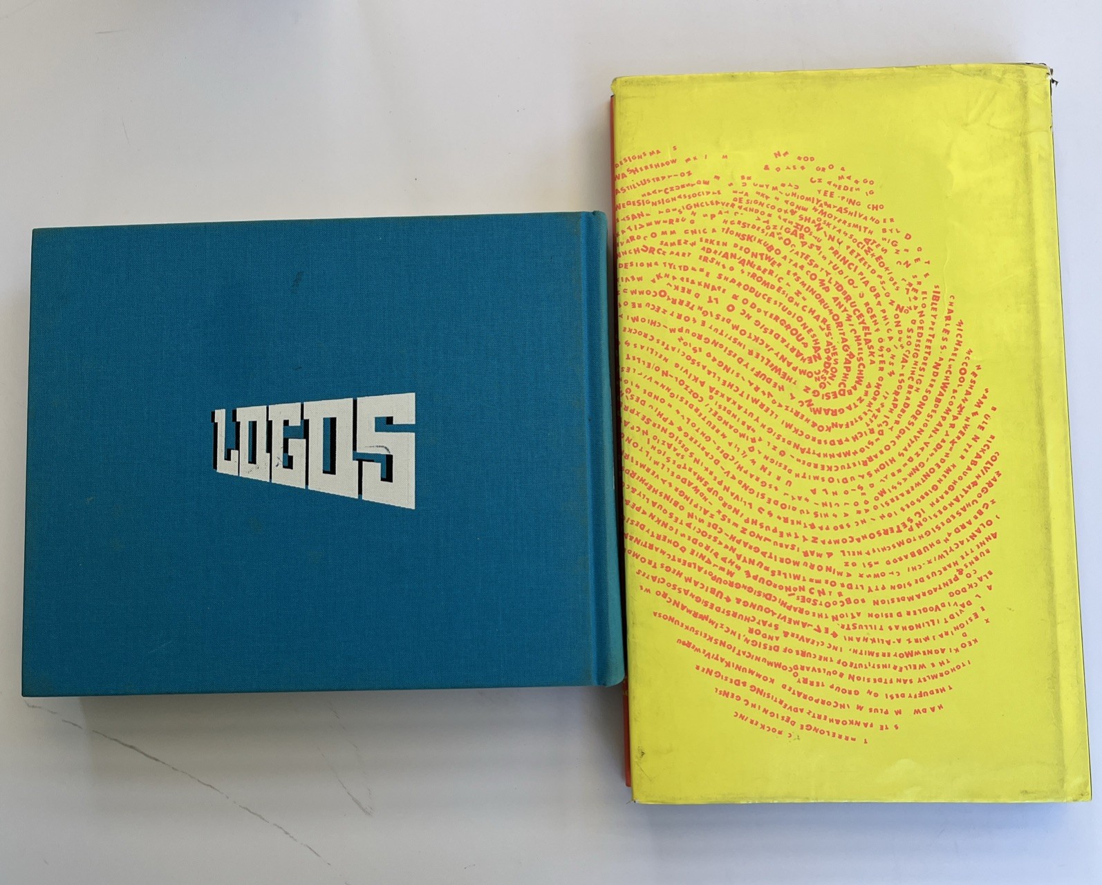 Tres Logos & Graphics Logo 2- Logo Design Collection Hardcover Books