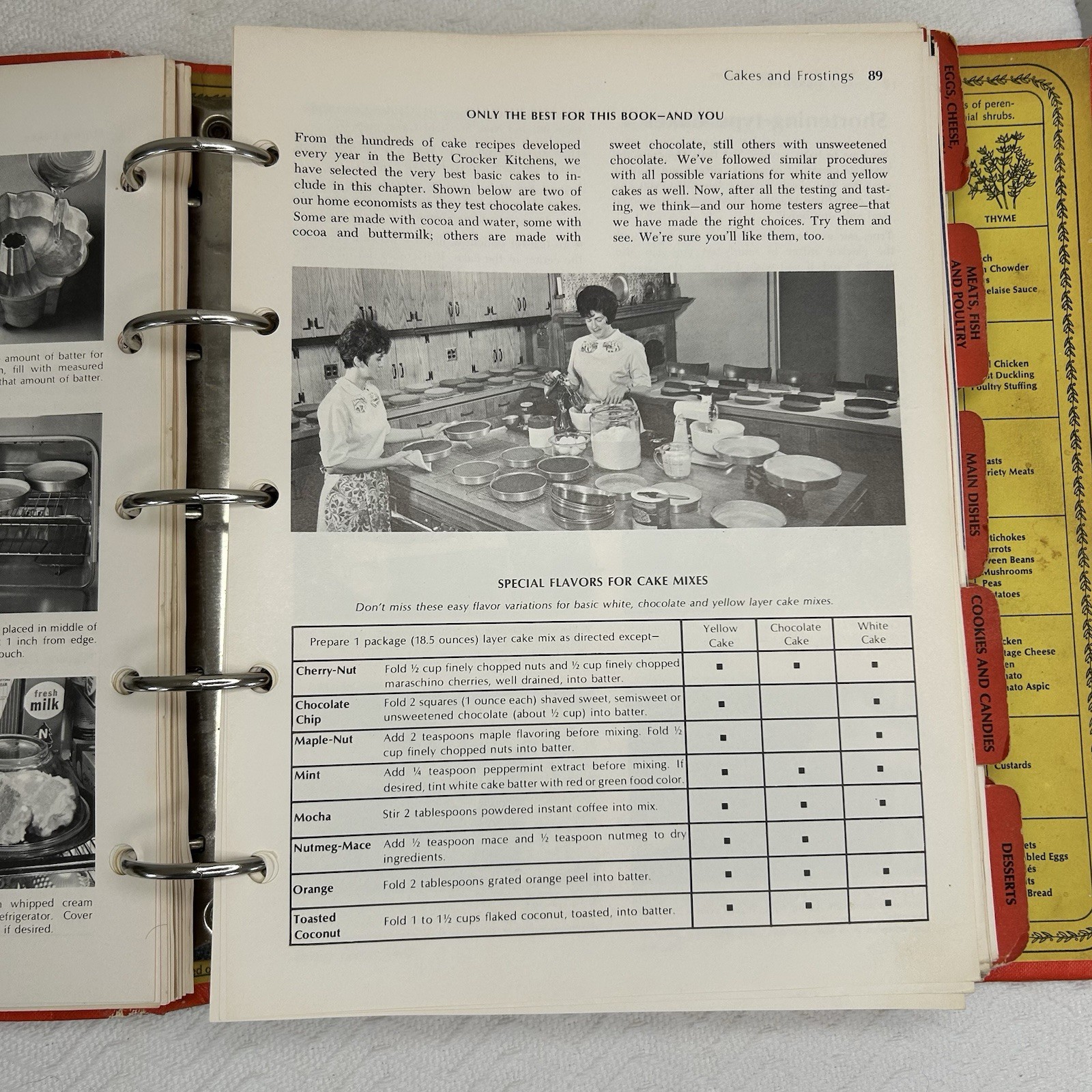 Betty Crocker&rsquo;s Cookbook 1974 Vintage 23rd Printing with 5 Ring Binder