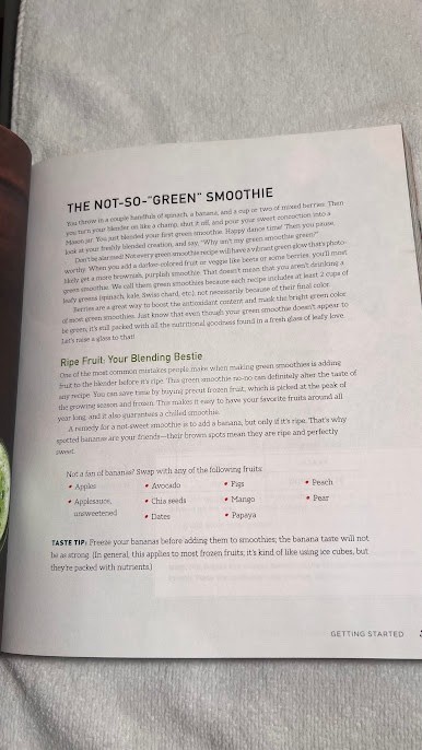 Simple Green Smoothies by Jen Hansard & Jadah Sellner • 100+ Healthy Recipes • L