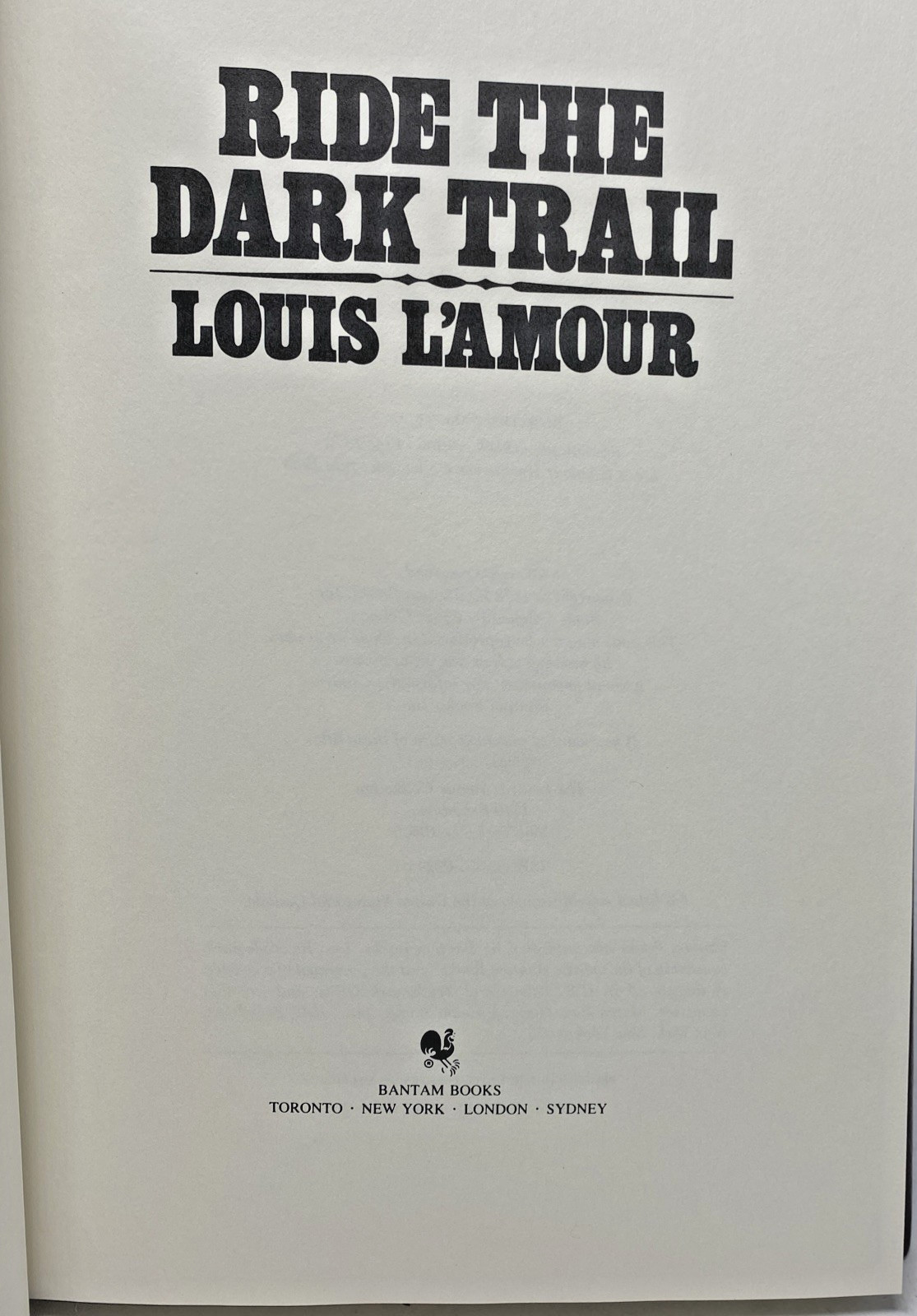 Louis L&rsquo;Amour Lot of 4~ Imitation Leather Excellent Condition~ Bantam Books