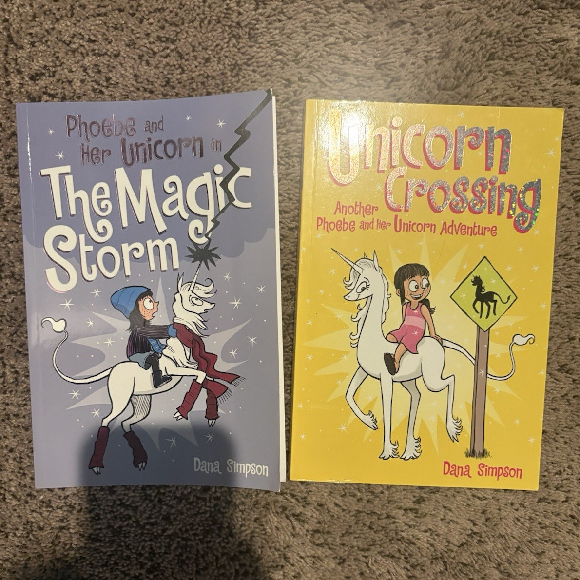 Phoebe and Her Unicorn Lot 2: Magic Storm & Unicorn Crossing Dana Simpson PB
