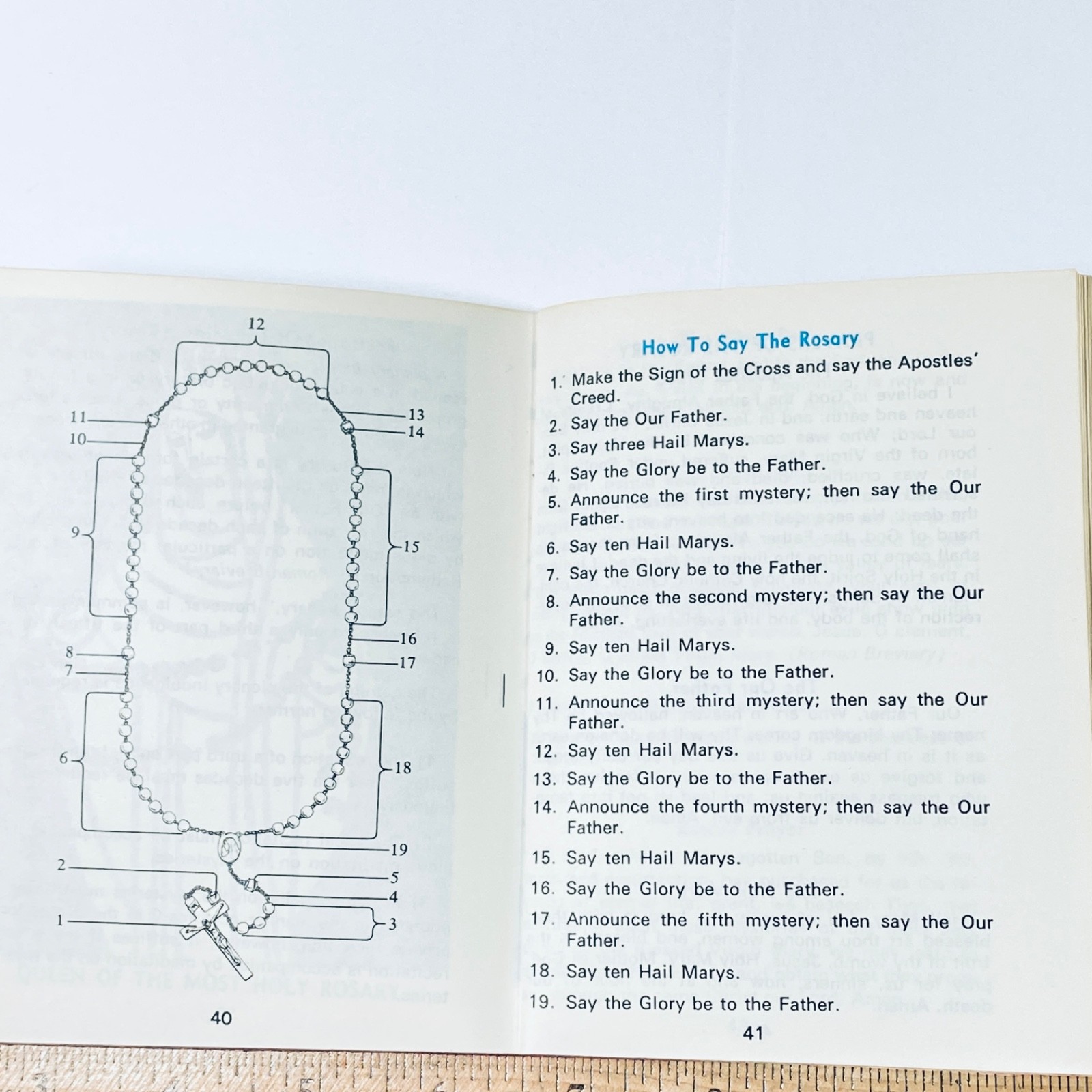 QUEEN of HEAVEN – Booklet – 1976 – The Leaflet Missal Co, 6 X 4&Prime; – 96 Pages –