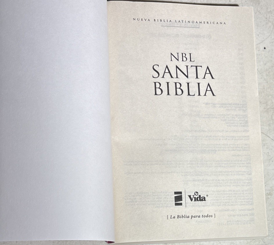 LOT Of 16 NBL SANTA BIBLIA -VIDA (SPANISH) LATINOAMERICANA *Excellent Condition*