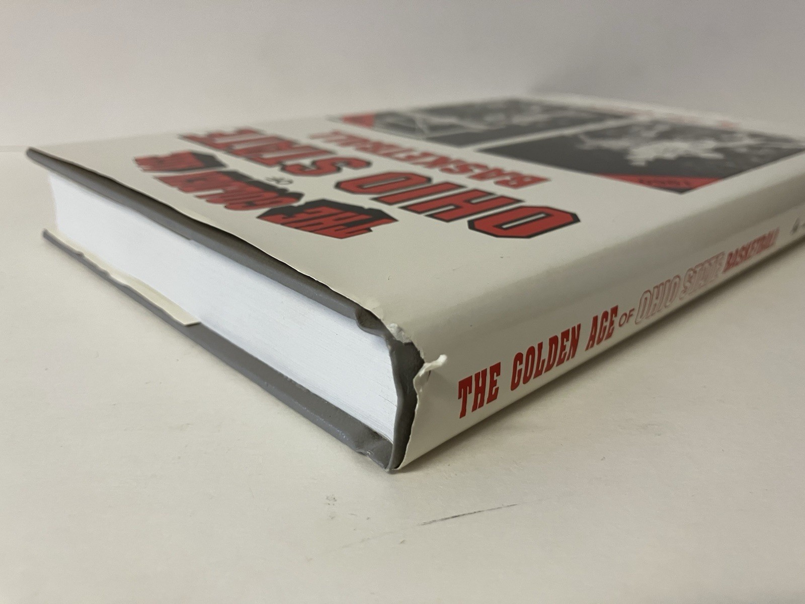 The Golden Age of Ohio State Basketball by Lee Caryer 1991 HCDJ VERY GOOD