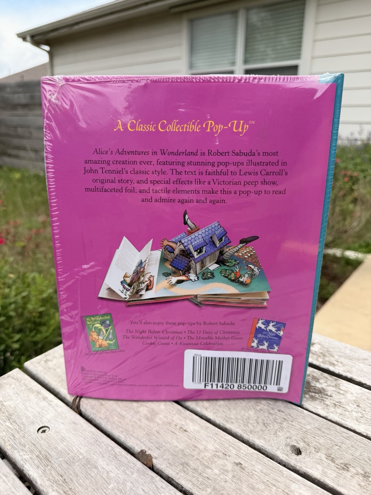 Alice&rsquo;s Adventures in Wonderland Robert Sabuda Pop Up Book New Sealed 2003