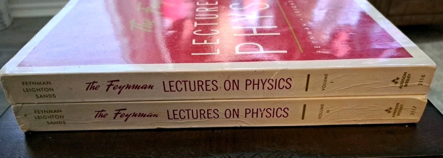 VINTAGE – THE FEYNMAN LECTURES ON PHYSICS -Vol 1 & 2, 1977, Paperback ACCEPTABLE