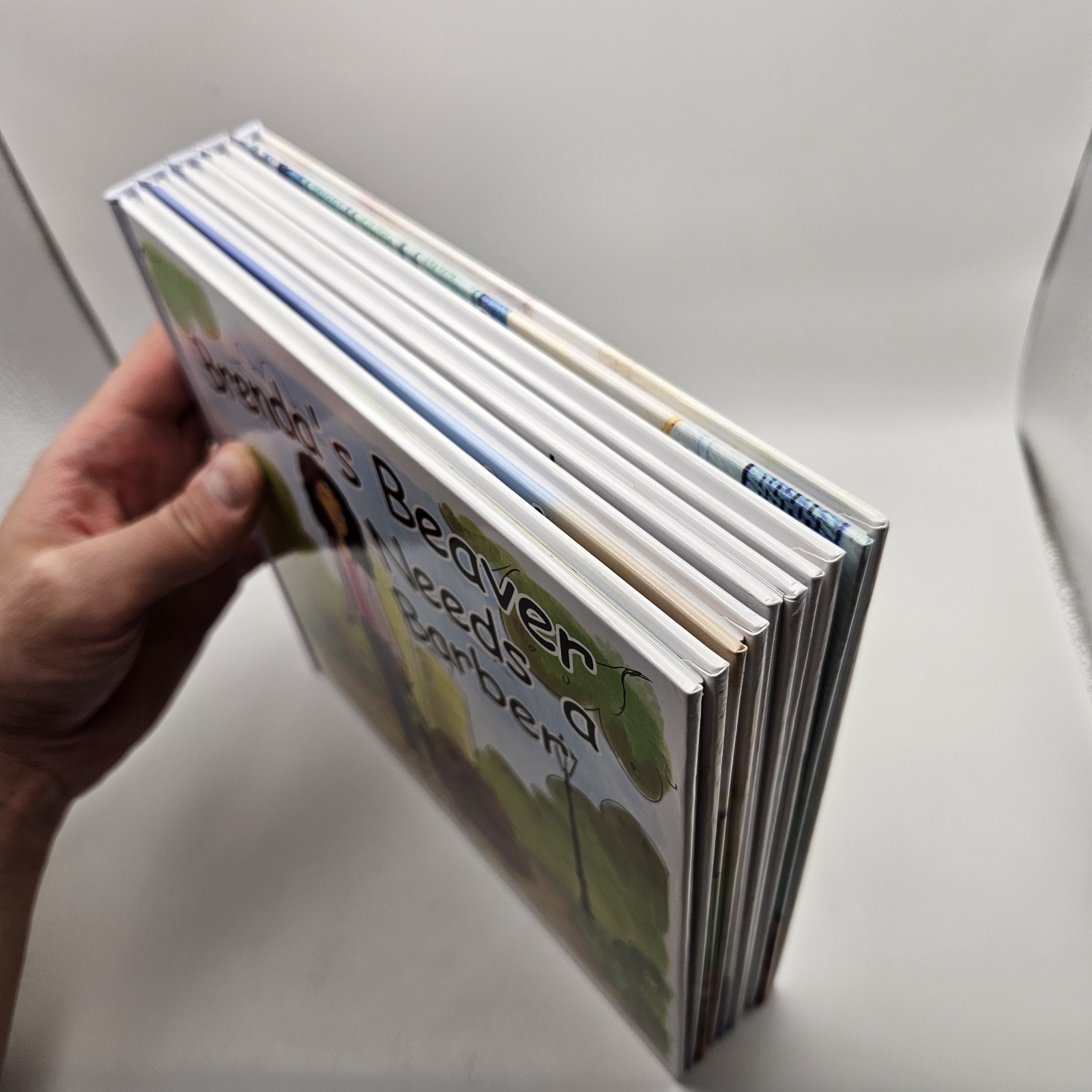 Reach Around Books: Season One Collector&rsquo;s Box, 5-book Set, Great Condition