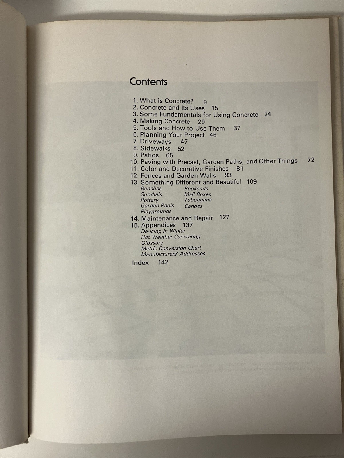 Practical and Decorative Concrete by Robert Wilde 1977 HCDJ 1st Ed 1st Printing