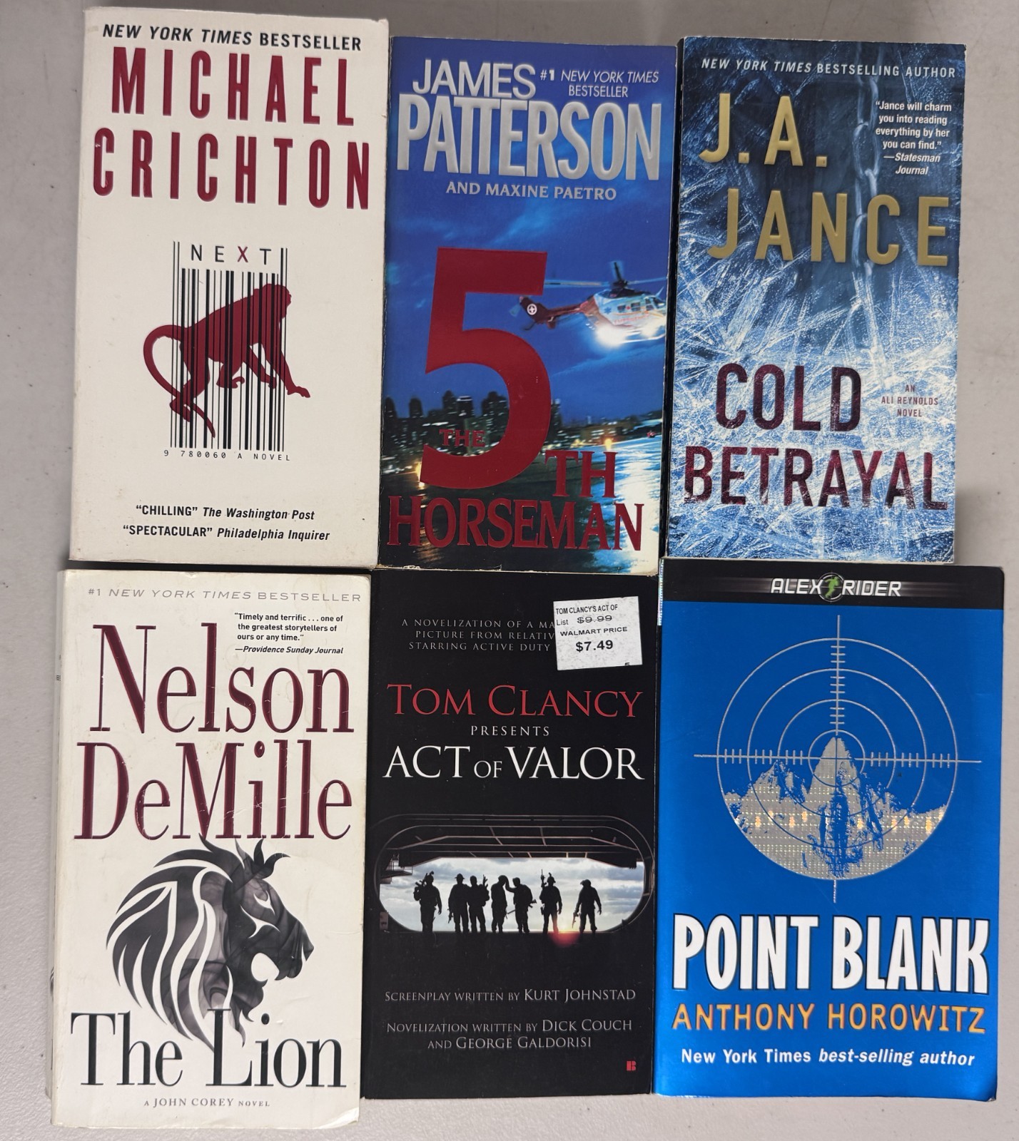Lot Of; 30 Paperback Thriller / Suspense Novels