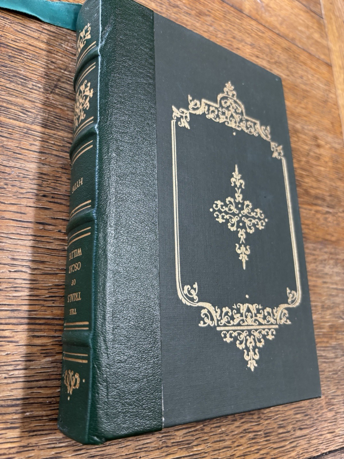 The Trials of Oscar Wilde by H. Montgomery Hyde Notable Trials Library 1989 Gold