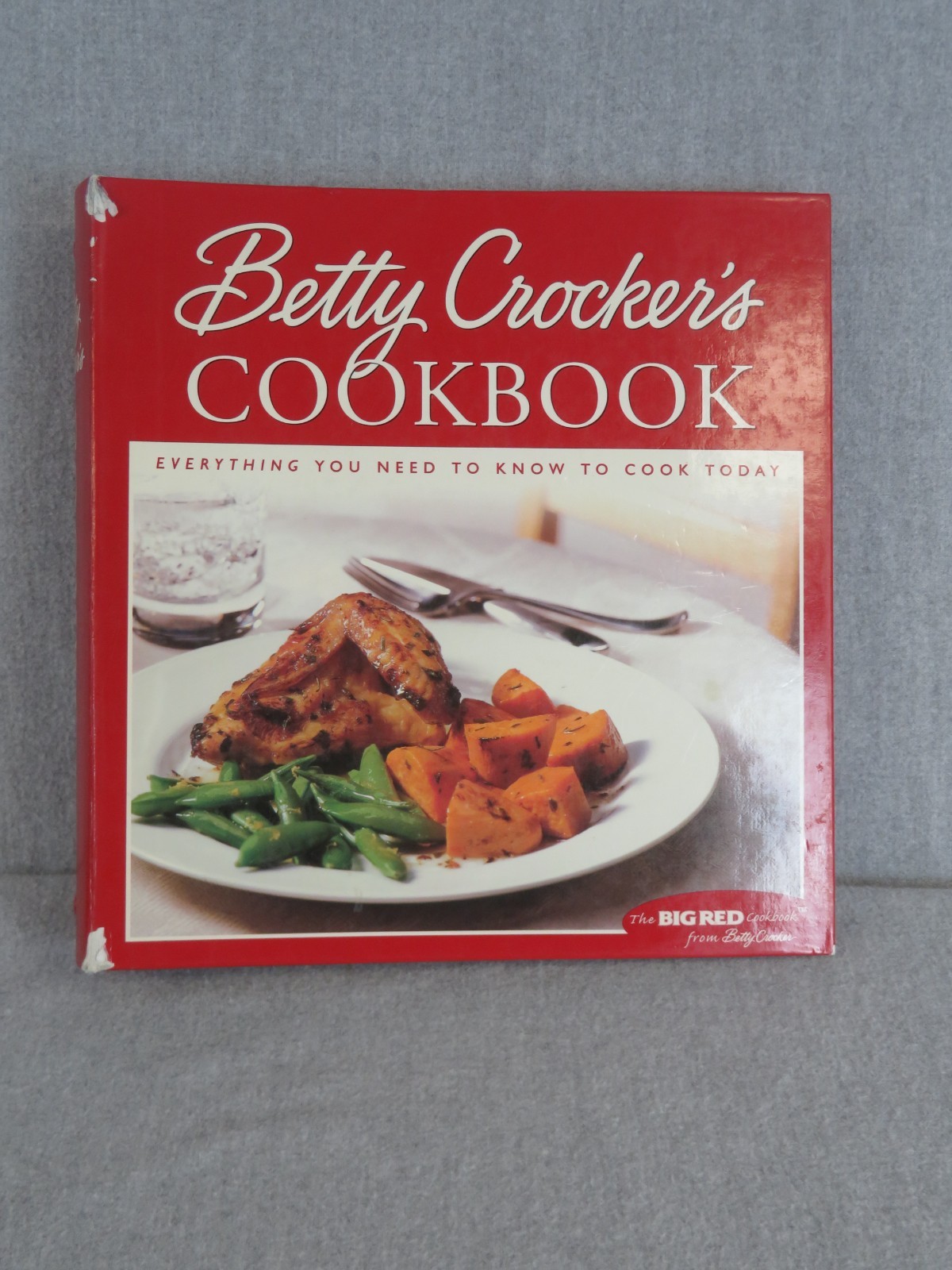 Betty Crocker&rsquo;s Cookbook 3 Ring Binder Index Tabs 576 Pages