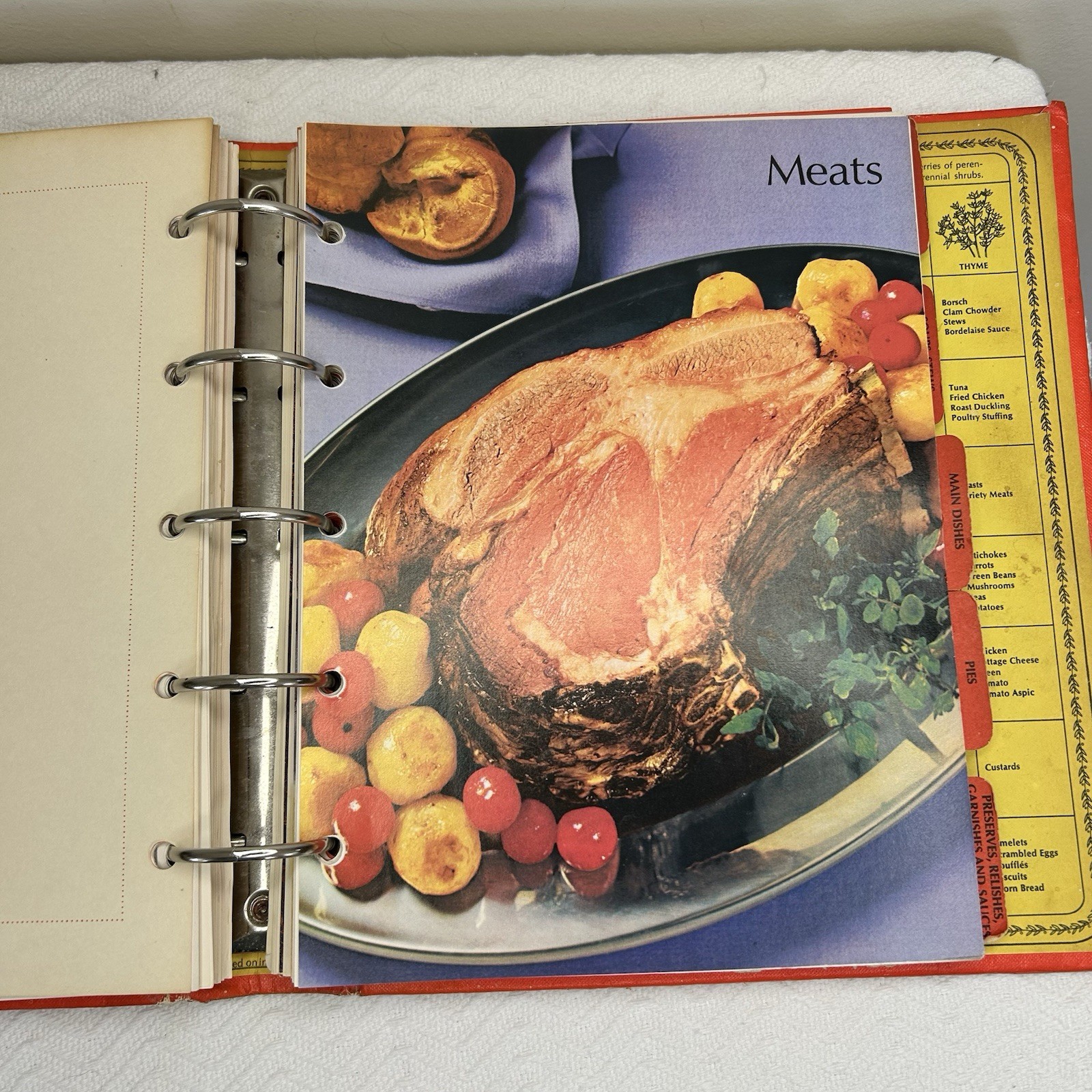 Betty Crocker&rsquo;s Cookbook 1974 Vintage 23rd Printing with 5 Ring Binder