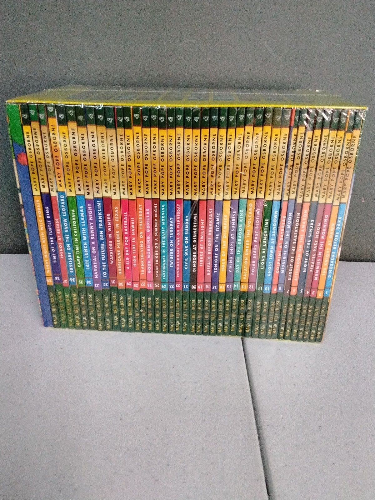 MAGIC TREE HOUSE BOOK BOX SET 1-39 BRAND NEW SEALED LOT MARY POPE OSBORNE BUNDLE