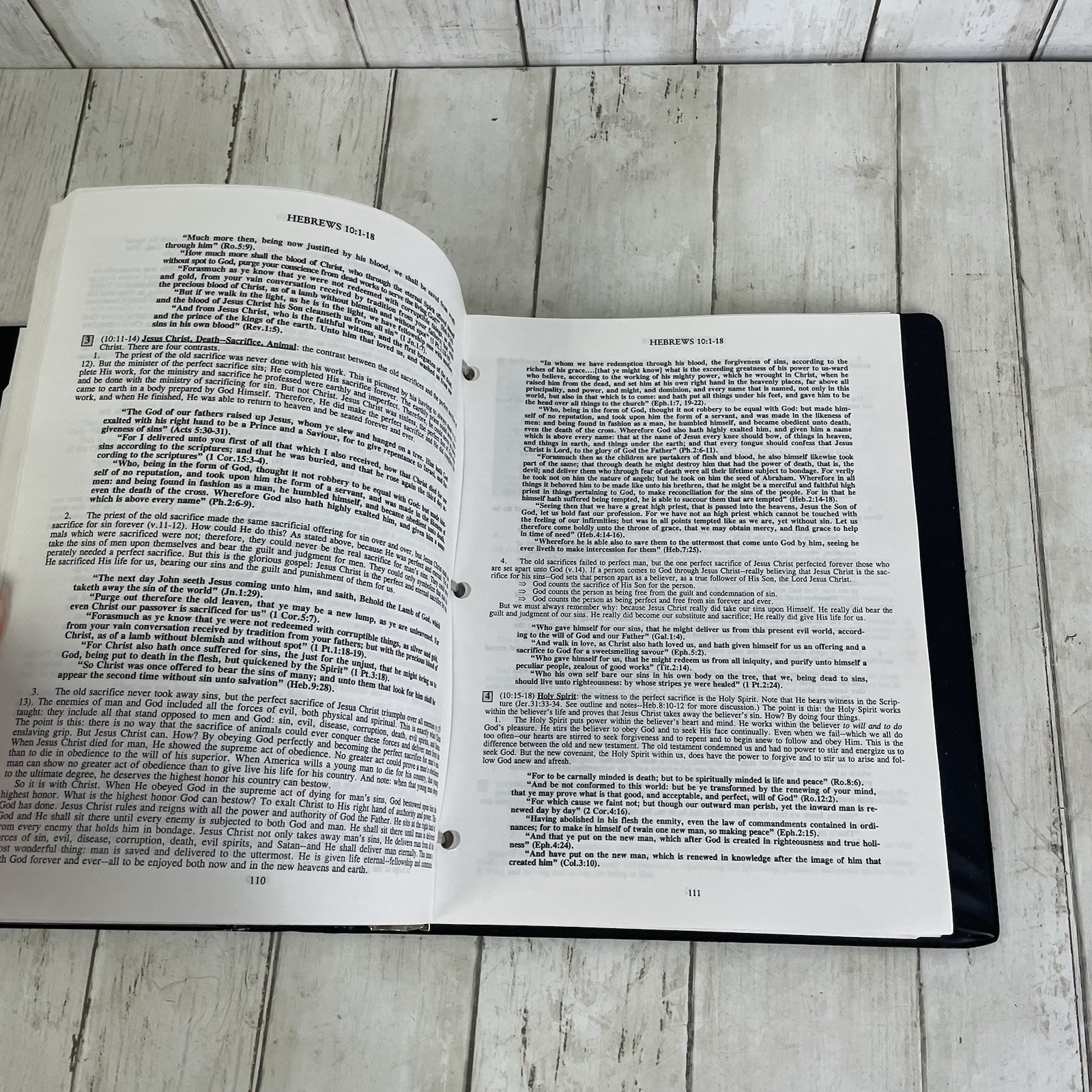 Preacher&rsquo;s Outline & Sermon Bible KJV 3-Ring Binder – Hebrews & James Vol 2