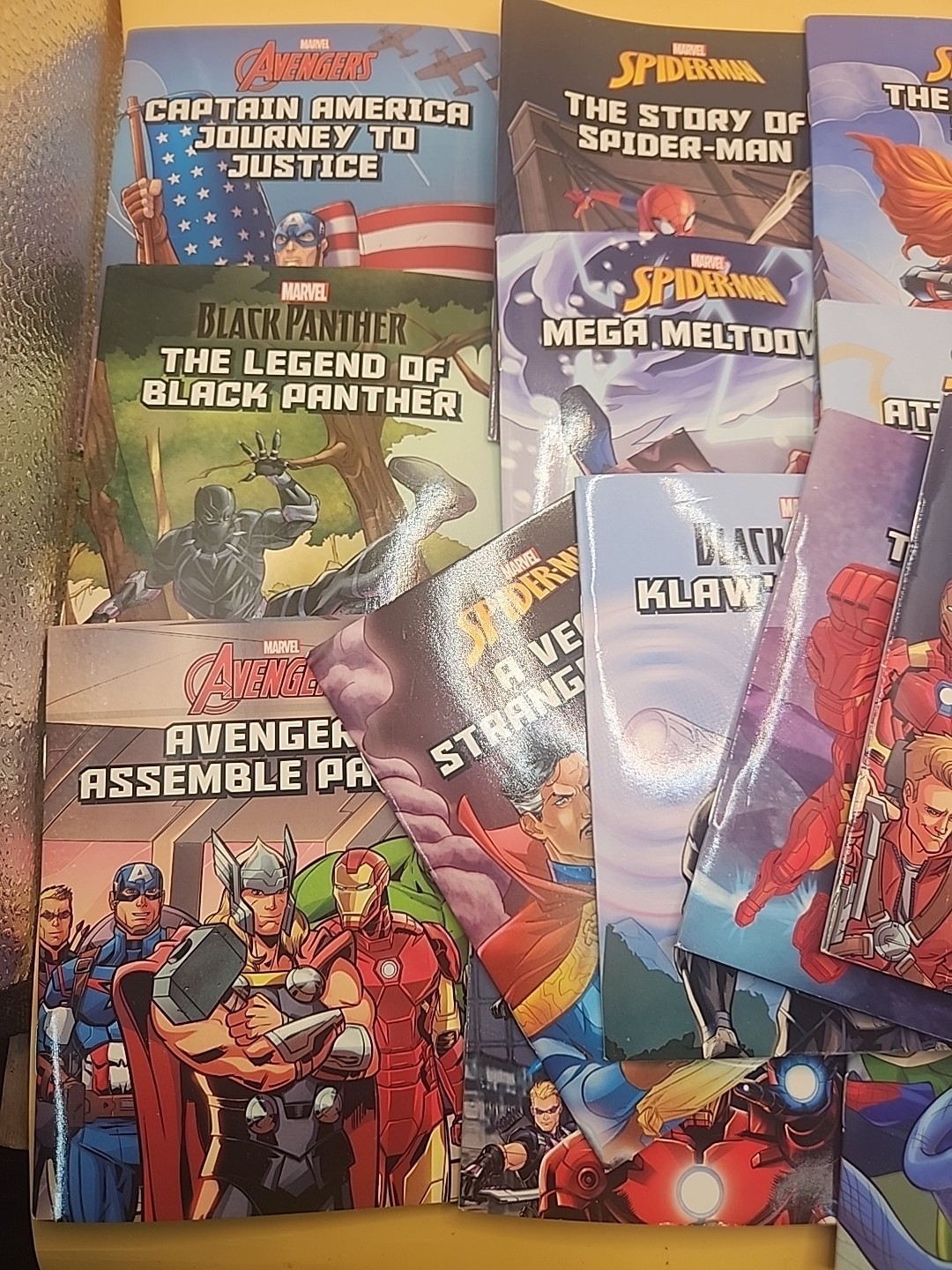 Lot 16 Marvel Children&rsquo;s Mini Books Spider-Man Autumn Publishing Paperback 2023