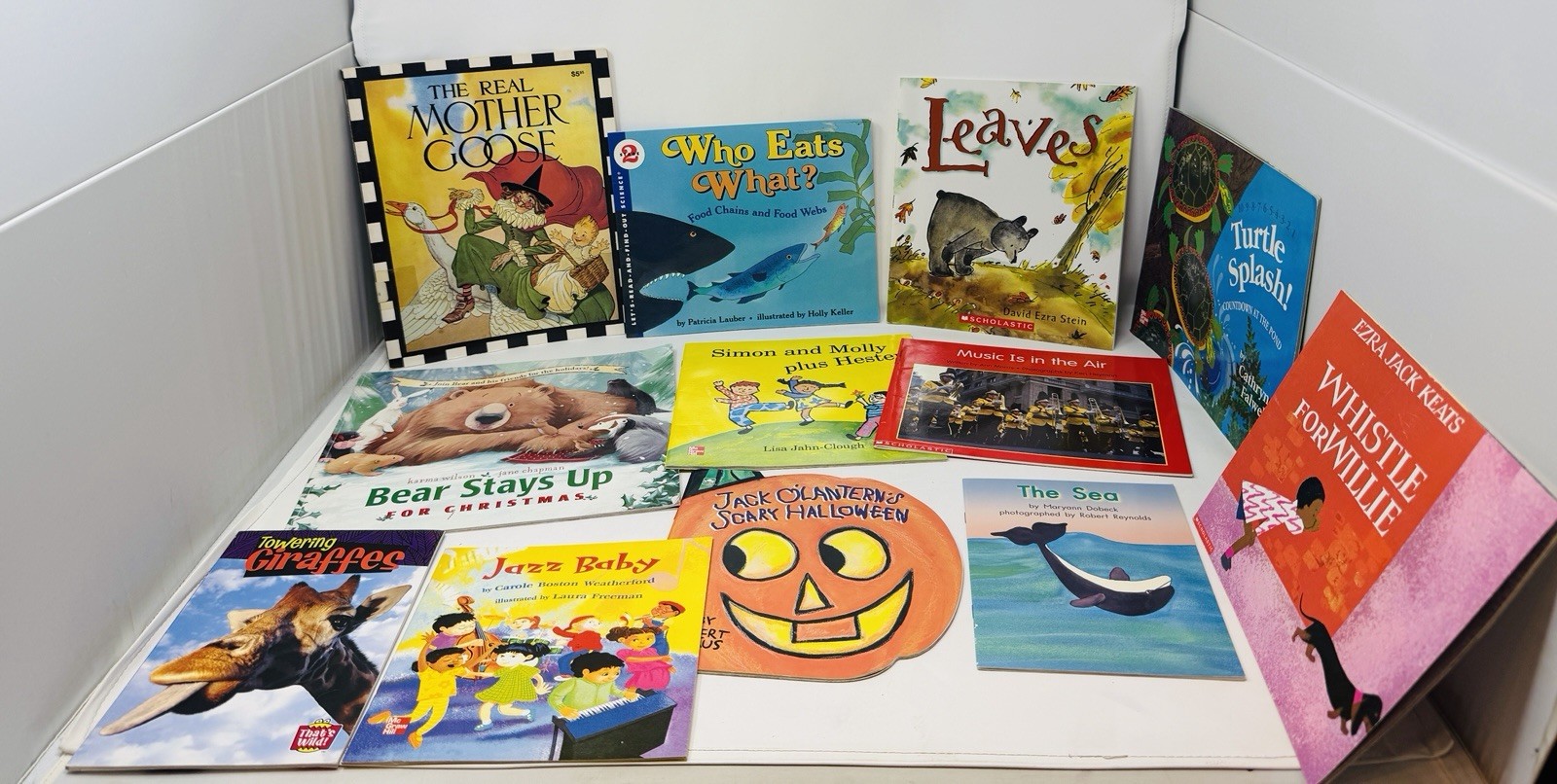 Children&rsquo;s Scholastic Picture Books Kids Paperback Storybook Storytime Lot of 12