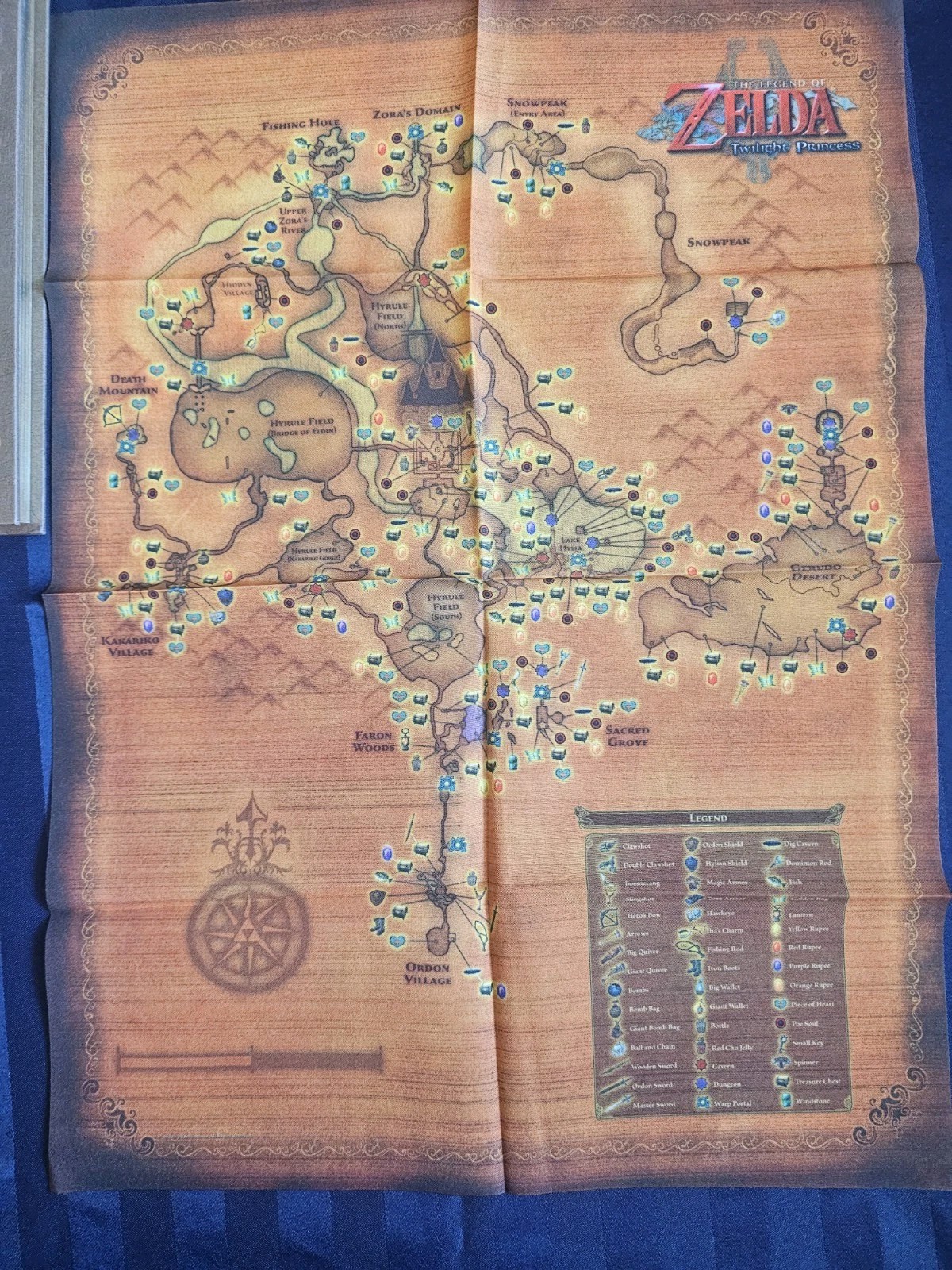 The Legend of Zelda: Twilight Princess Collector&rsquo;s Edition Guide Book With Map