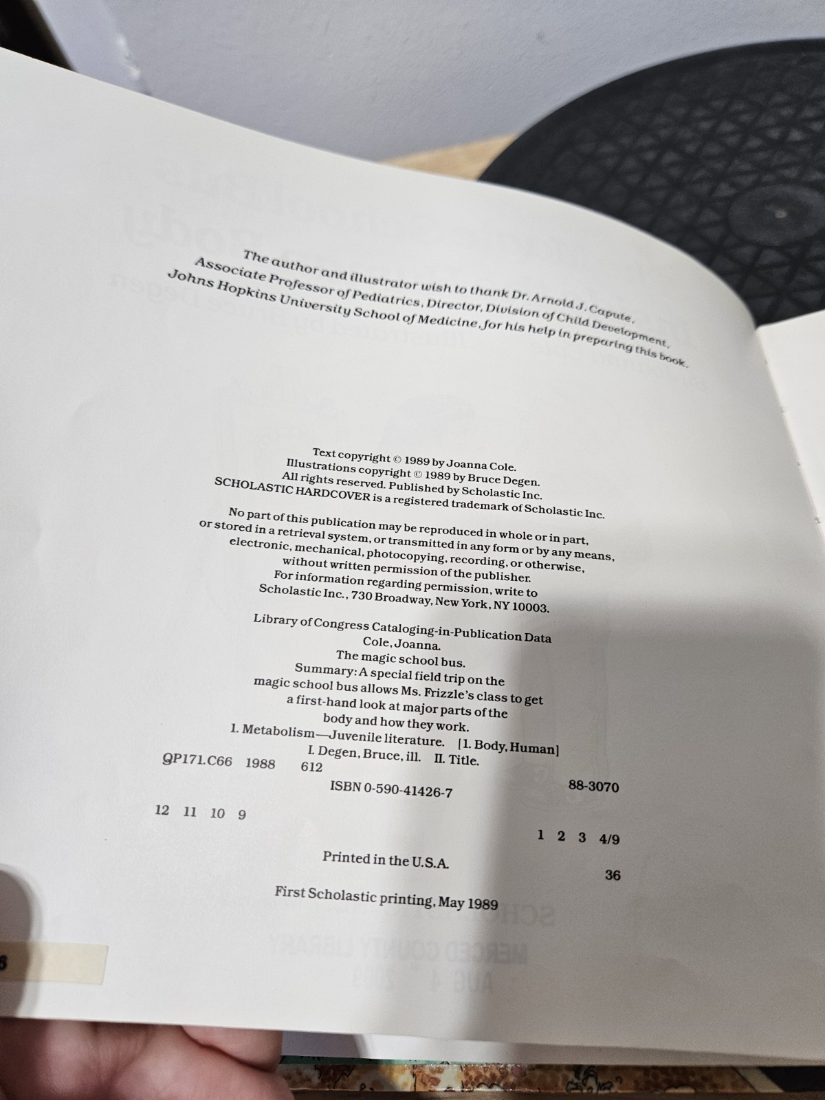1989 FIRST PRINT – The Magic School Bus: Inside the Human Body by Joanna Cole