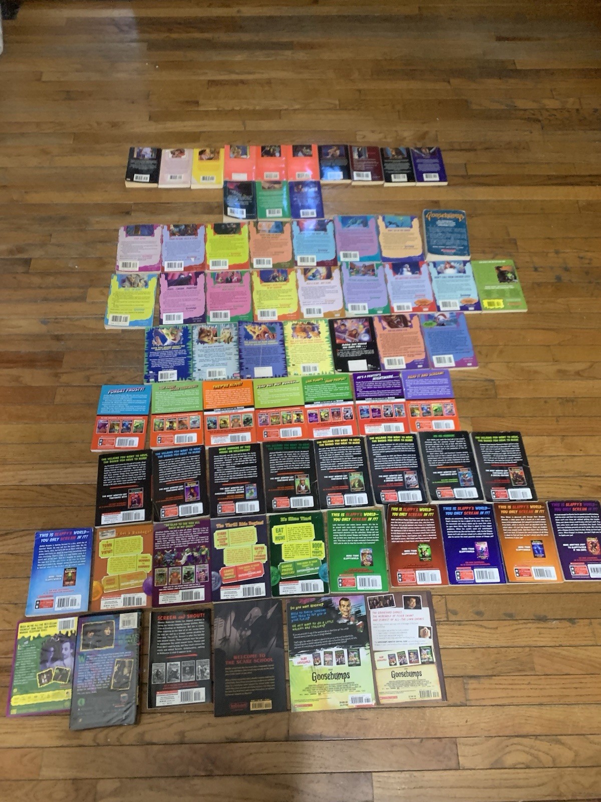 Lot of 68 Goosebumps /R.L Stine Some VTG &rsquo;90 Fear Street Most Wanted Horror VHS