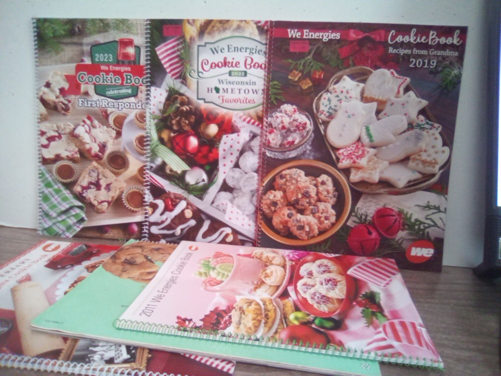 6 WE Energies Cookie Cooky Cookbook Lot 1998-2023