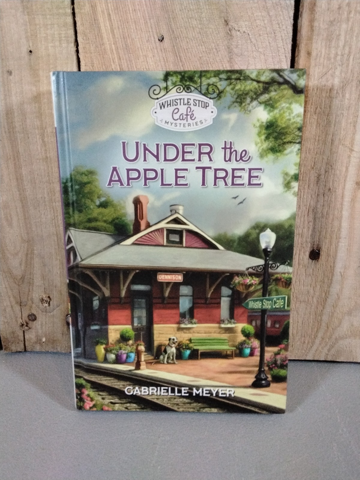 Lot 10 Blackberry Valley , Martha&rsquo;s Vinyard, Whistle Stop Cafe, More Mysteries