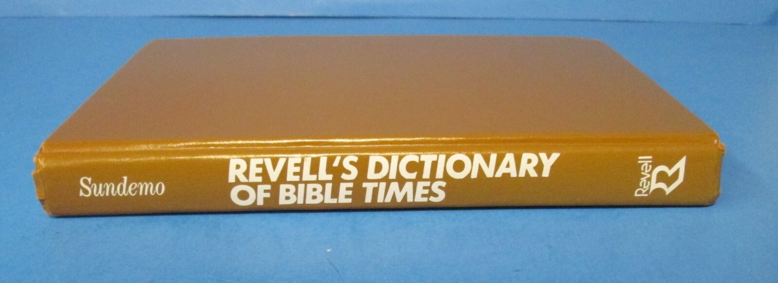 Revell&rsquo;s Dictionary of Bible Times by Leif Stegeland 1979 HB translation rj