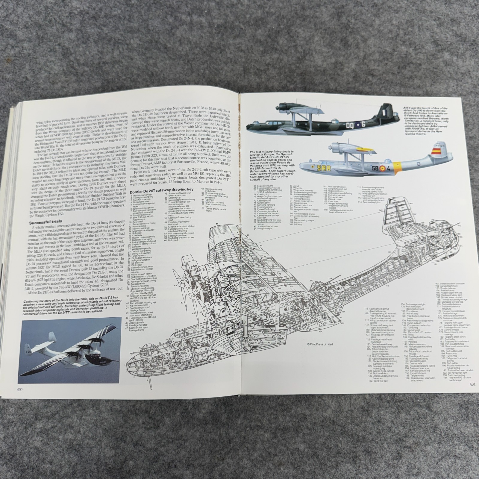 The Encyclopedia of Civil Aircraft David Donald 1999 Hardcover Reference Book