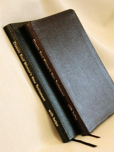 Classic Soul Winner&rsquo;s New Testament with Helps (KJV) Black Geniune Bond Leather