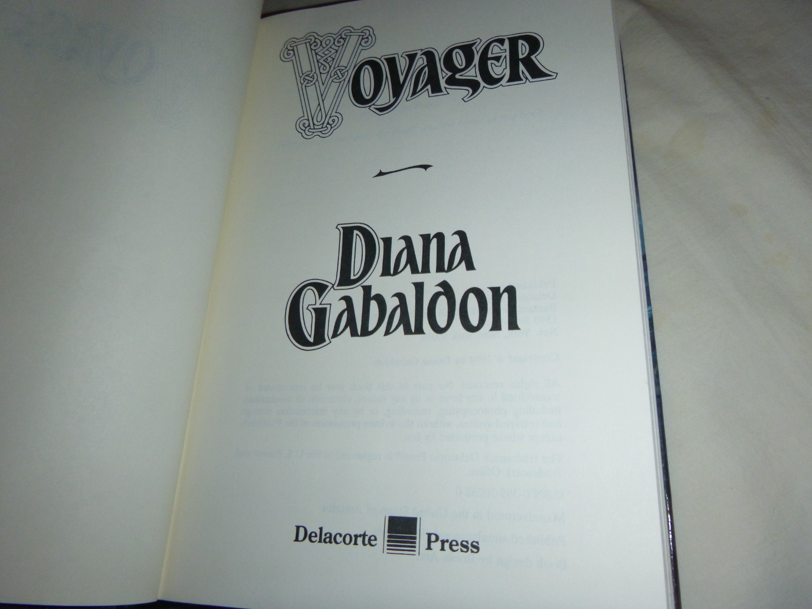 Voyager by Diana Gabaldon 1994 Hardcover BCE – Outlander Book 3