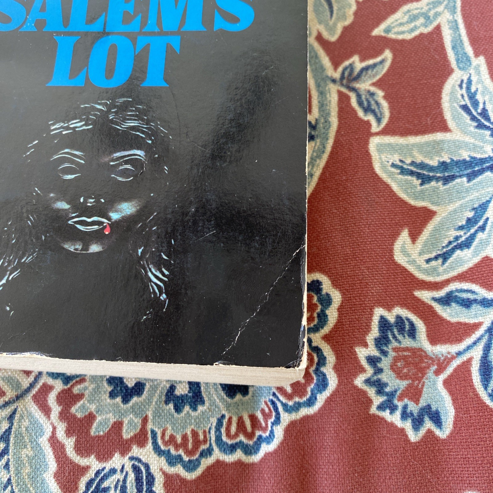 Salem&rsquo;s Lot by Stephen King, First Signet printing, 1976 paperback. Good.