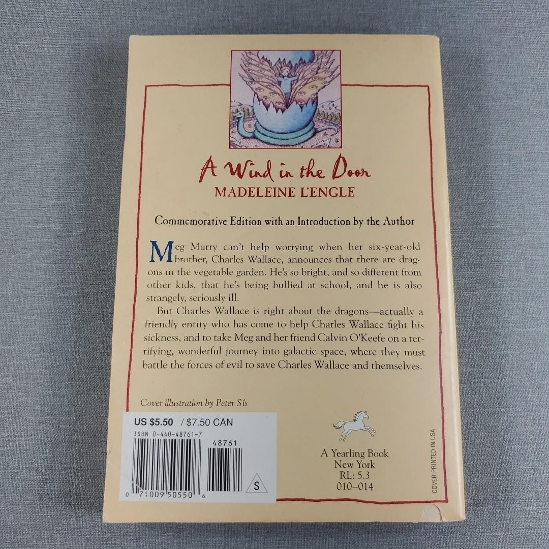 MADELEINE L&rsquo;ENGLE 6 Paperback Book Lot~ Wrinkle ~ Waters ~ Wind ~ Swiftly ~ Moon