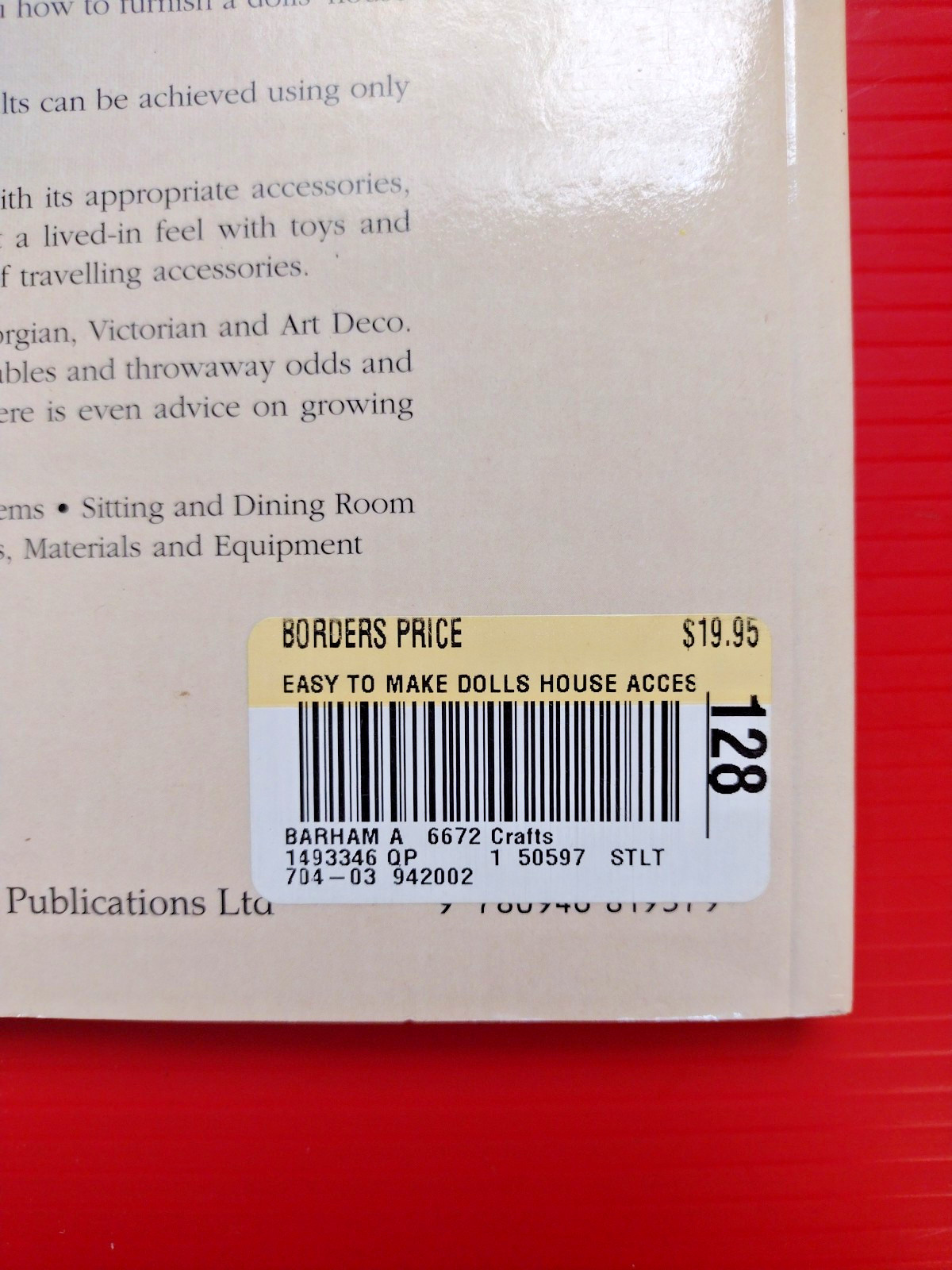 Easy to Make Dolls&rsquo; House Accessories Paperback by Andrea Barham 168 Pages NICE