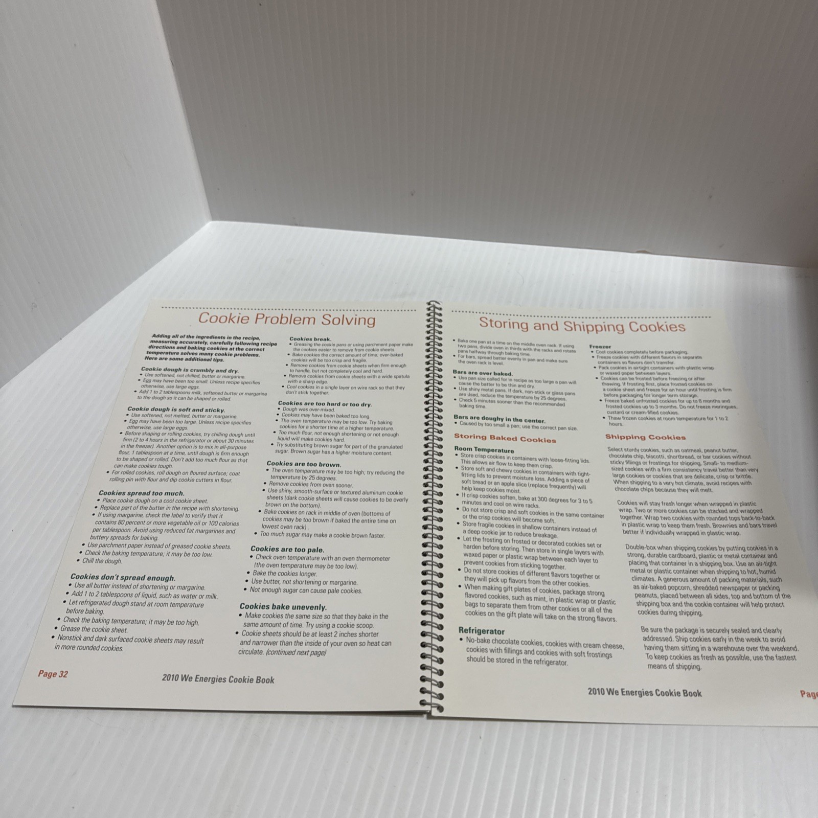 We Energies Cookie Book 2010 – 33 Color Pages – 33 Recipes