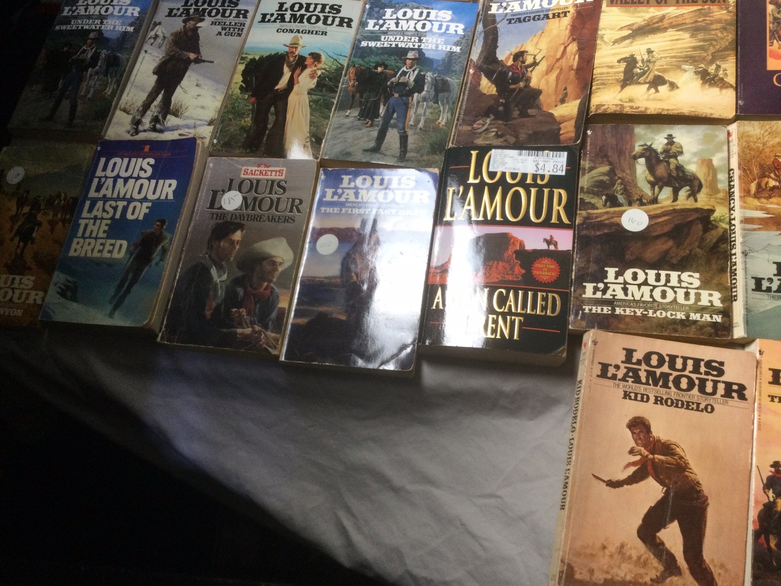 80+ Louis L&rsquo;Amour Paperback Lot Western Collection Sackett Series