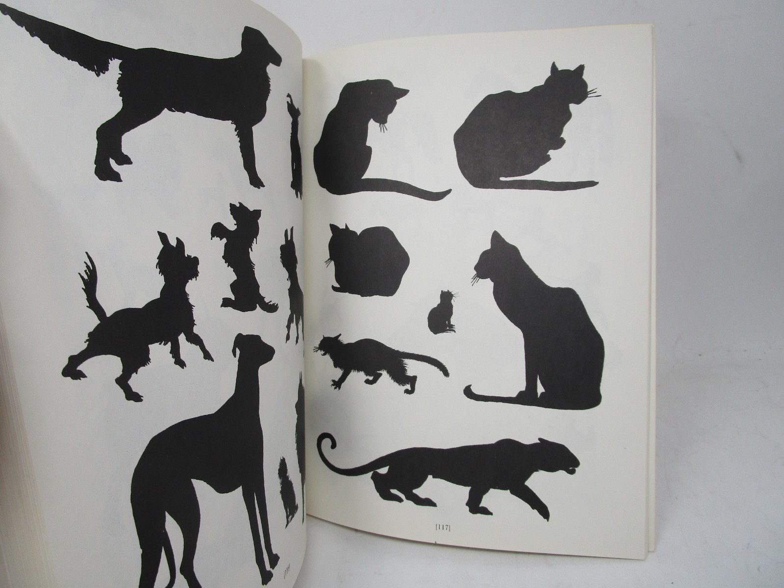3 Volumes SILHOUETTES History and Dictionary 1920&rsquo;s designs.