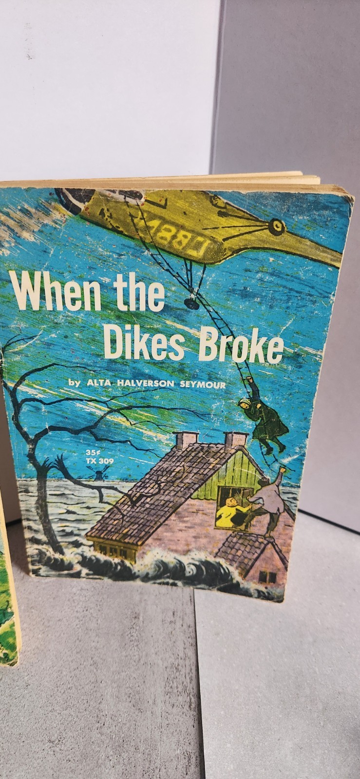 5 Grade School Mixed Vintage Book Lot 60&rsquo;s-70&rsquo;s 1st, 2nd, 3rd Print Hard To Find
