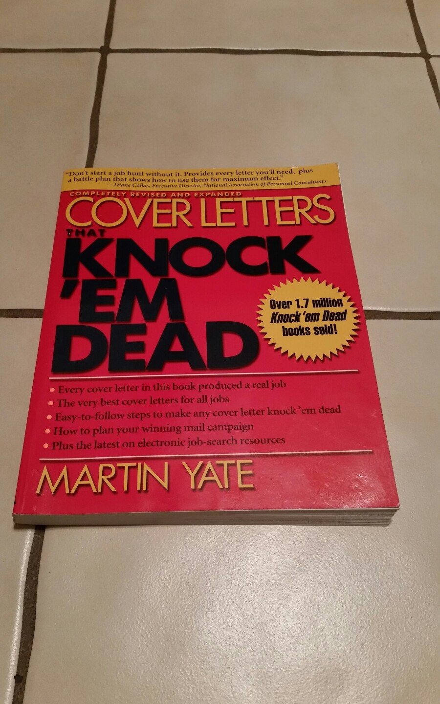 Cover Letters That Knock &lsquo;Em Dead by Martin Yate;Over 1.7 million Knock ’em Dead