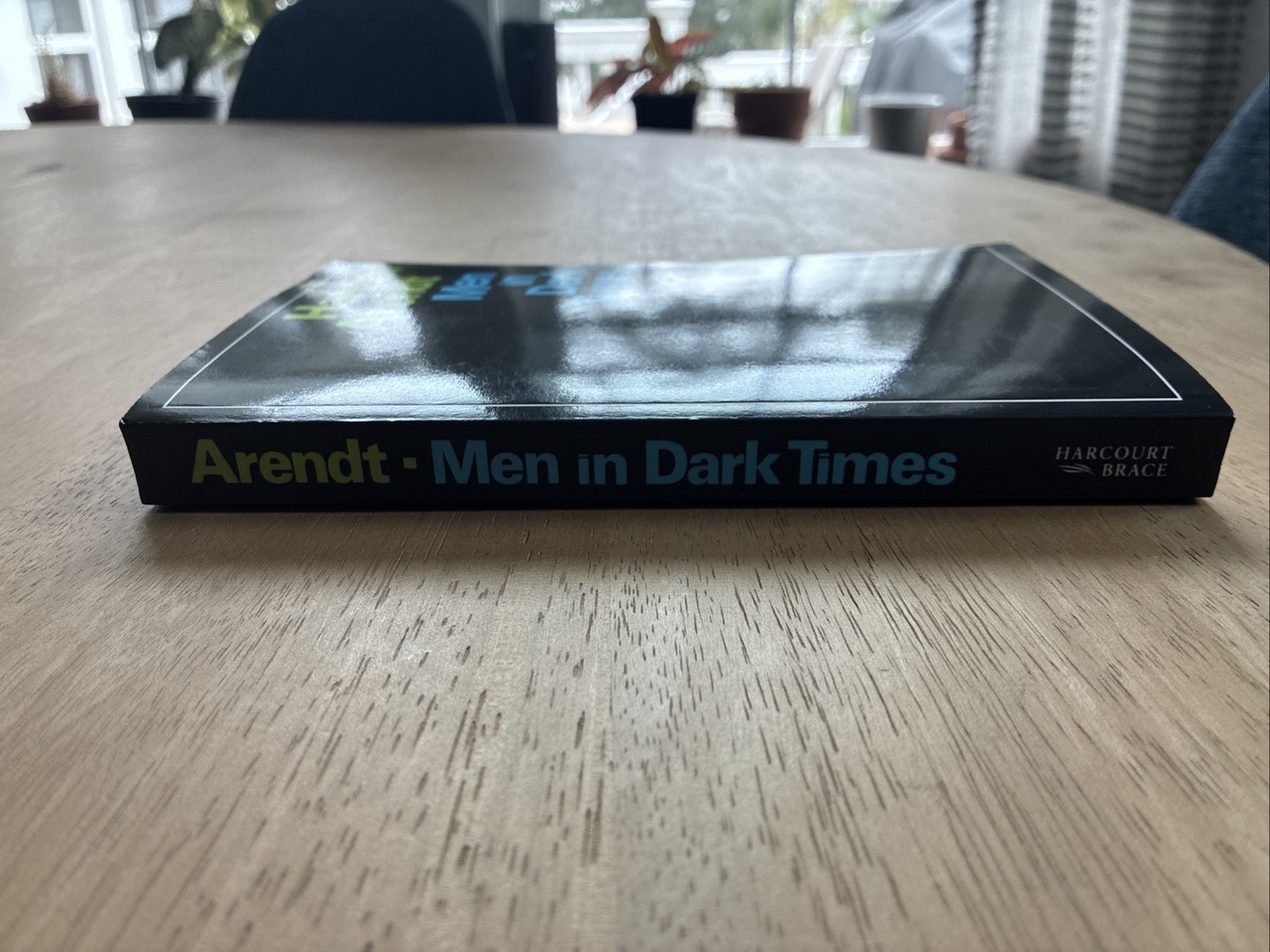 Men in Dark Times by Professor Arendt, Hannah: New