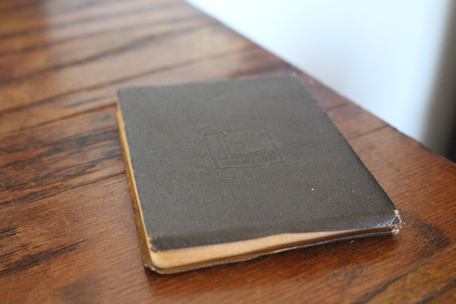 Little Leather Library – A CHRISTMAS CAROL Charles Dickens Antique Book 1920&rsquo;s