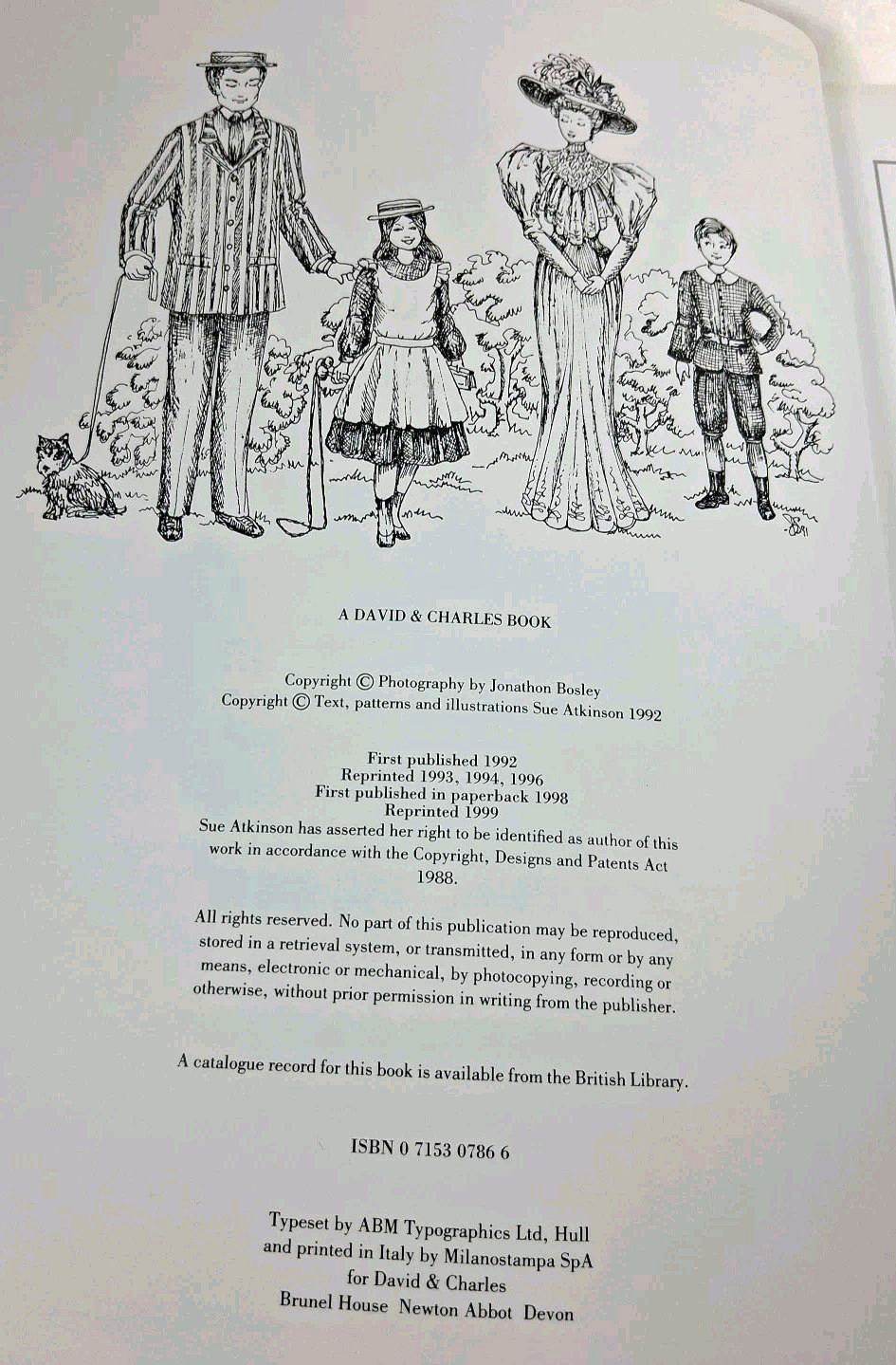 Making and Dressing Dolls&rsquo; House Dolls in 1/12 Scale – (paperback Atkinson