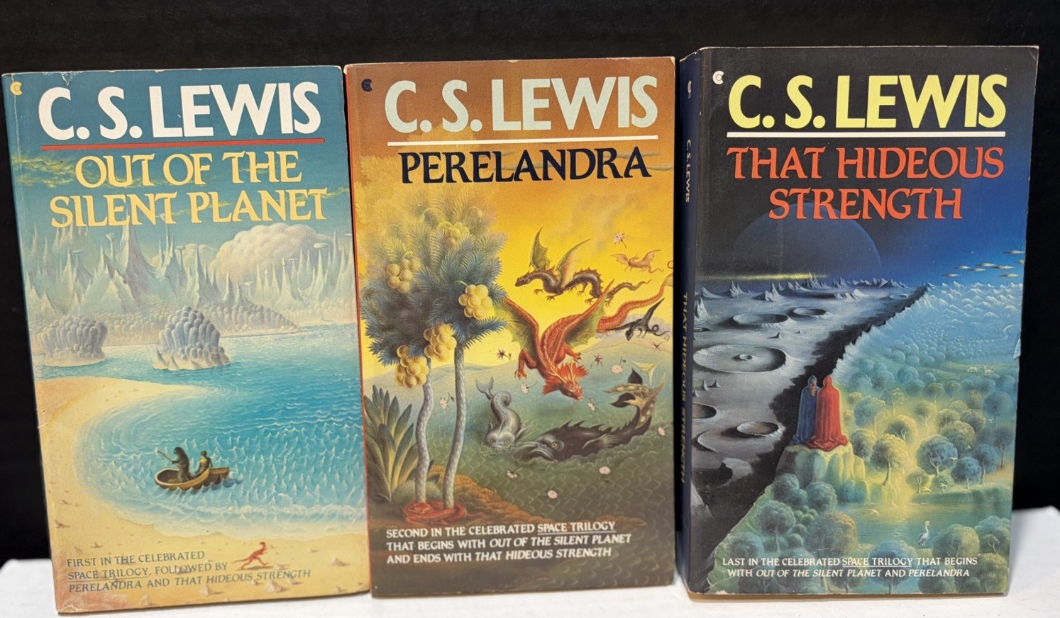 Vintage 1980&rsquo;s « THE COSMIC TRILOGY » by C. S. Lewis 3 Volumes Complete
