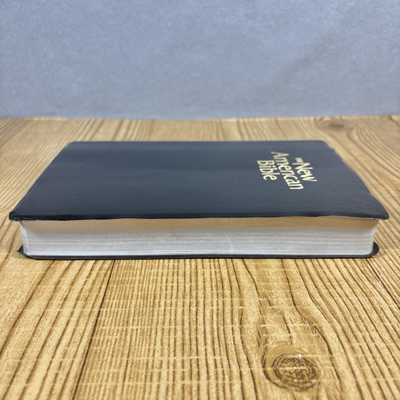 The New American BIBLE NAB Official Catholic Bible Catholic Word Press 2011