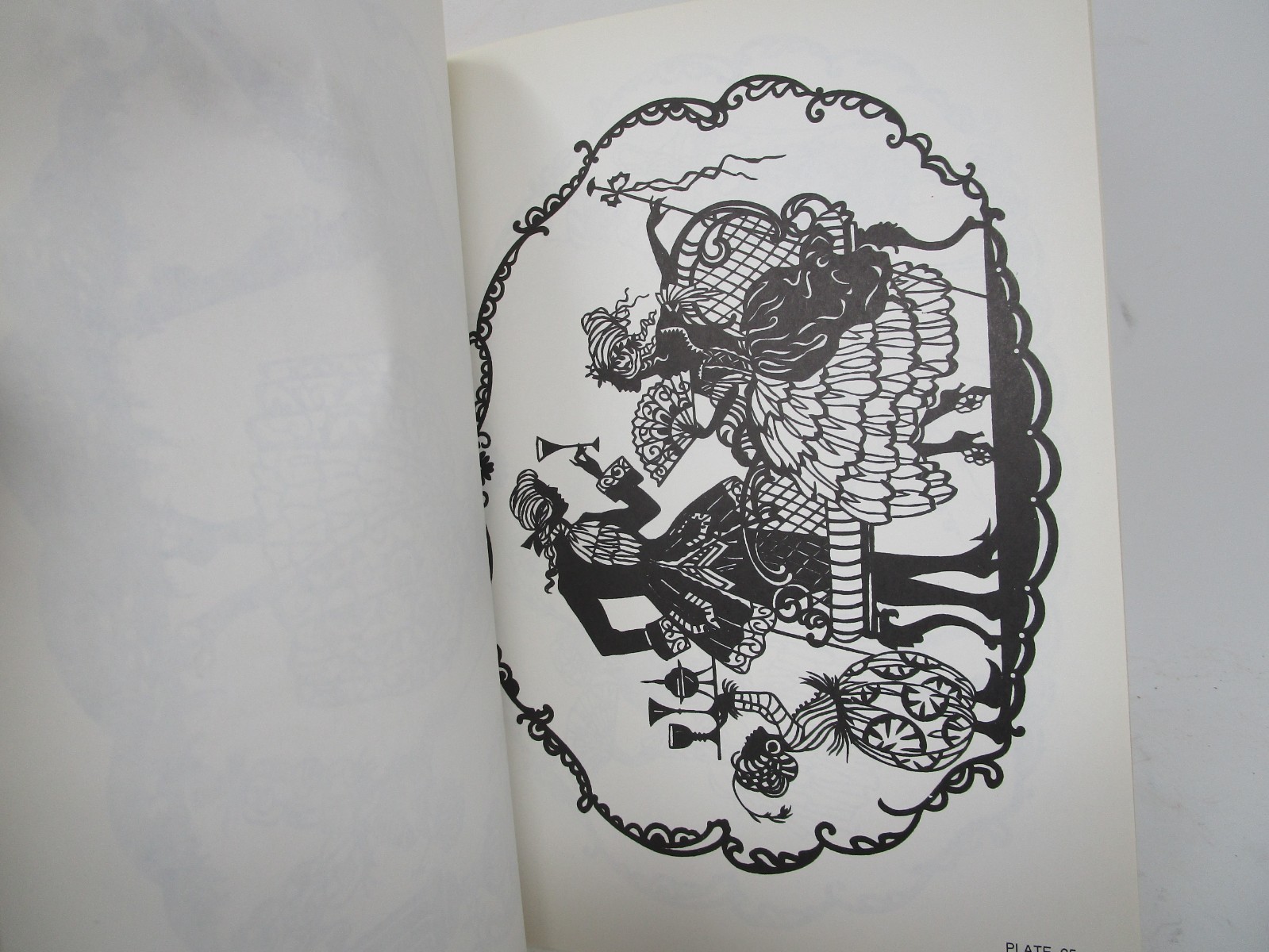 3 Volumes SILHOUETTES History and Dictionary 1920&rsquo;s designs.