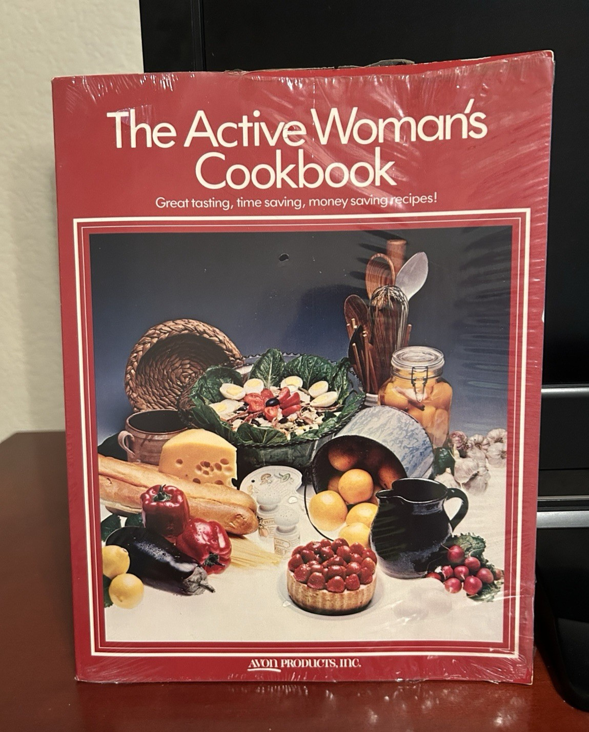 Avon Active Woman&rsquo;s Cookbook – 80 pages – 1980 – Sealed
