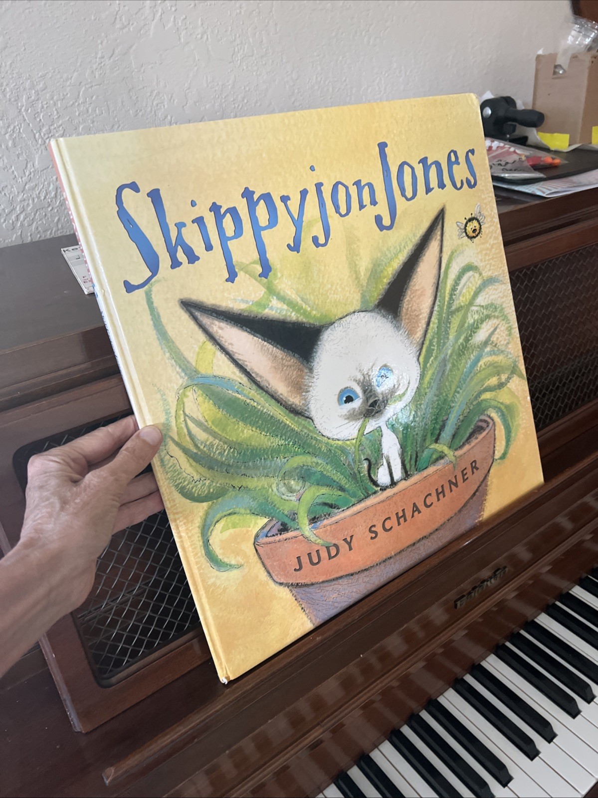 16&Prime; HUGE Teacher Reading Group Book SkippyJon Jones Classroom Storytime Story