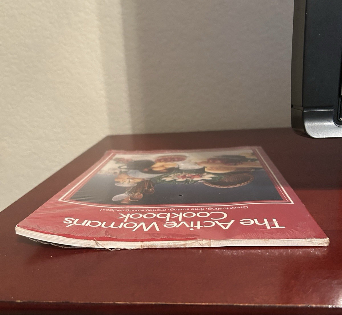 Avon Active Woman&rsquo;s Cookbook – 80 pages – 1980 – Sealed