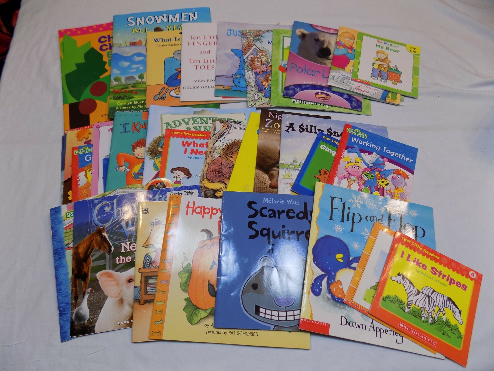 Children&rsquo;s Book Lot Paperback LOT Thin Scholastic Sesame Street Chickfila + Kids