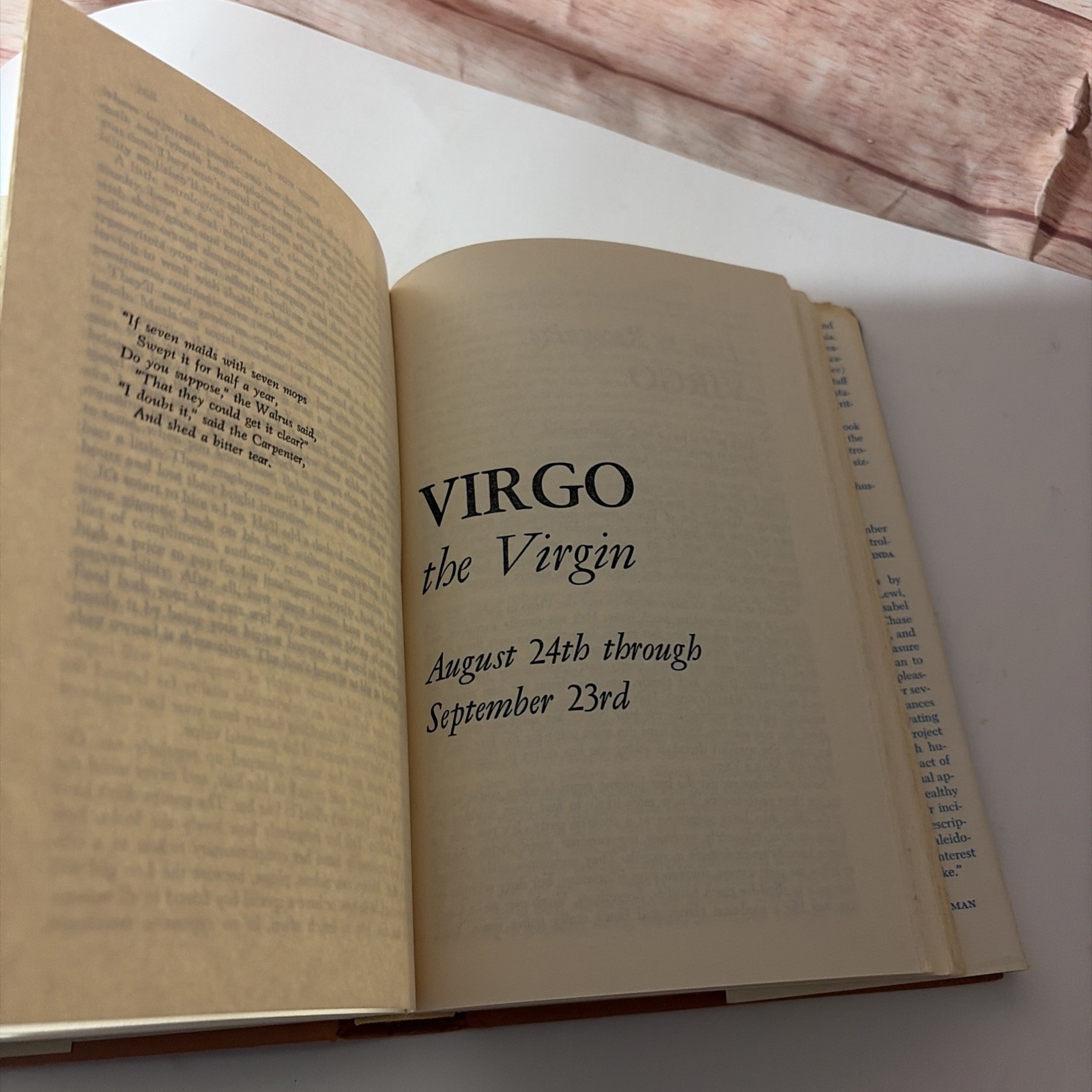 Linda Goodman&rsquo;s Sun Signs Hardcover/DJ 1968 Book Club Edition Astrology