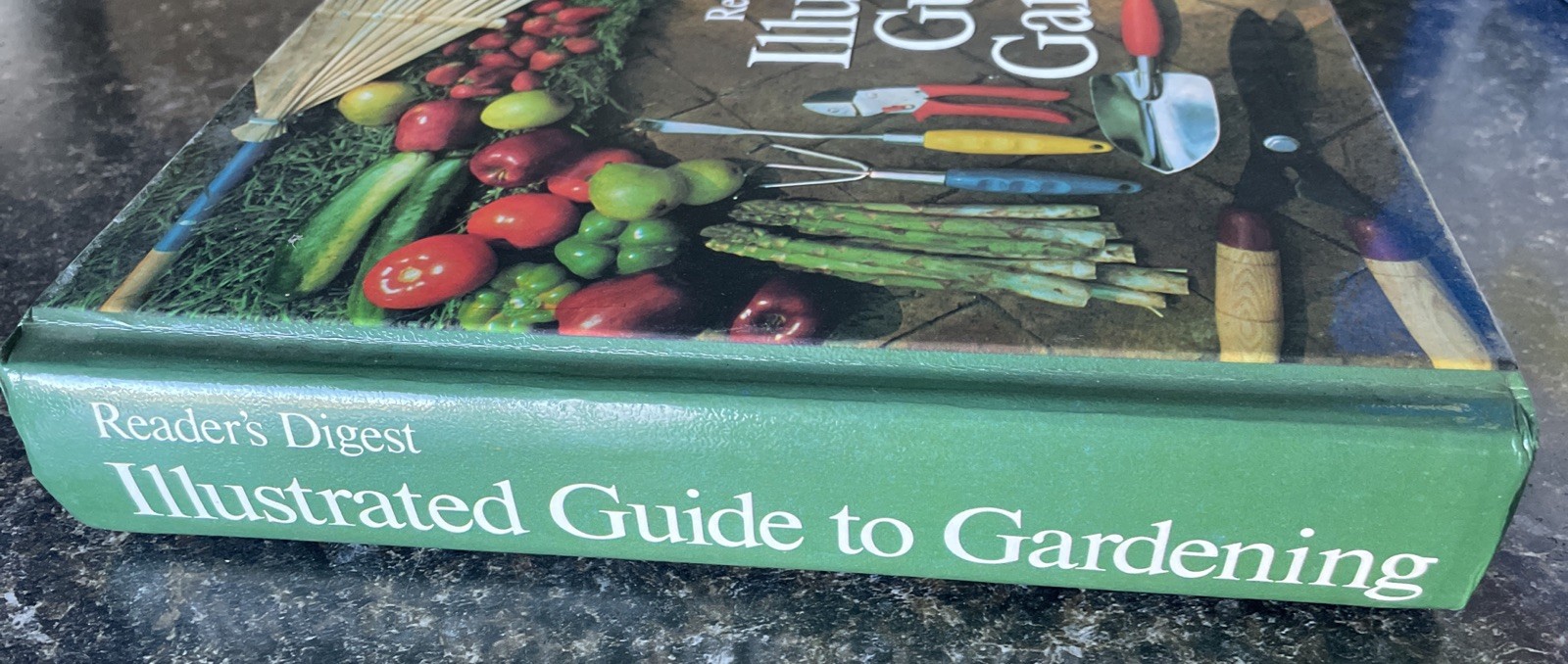 READER&rsquo;S DIGEST ILLUSTRATED GUIDE TO GARDENING (Hardcover 6th printing 1986…
