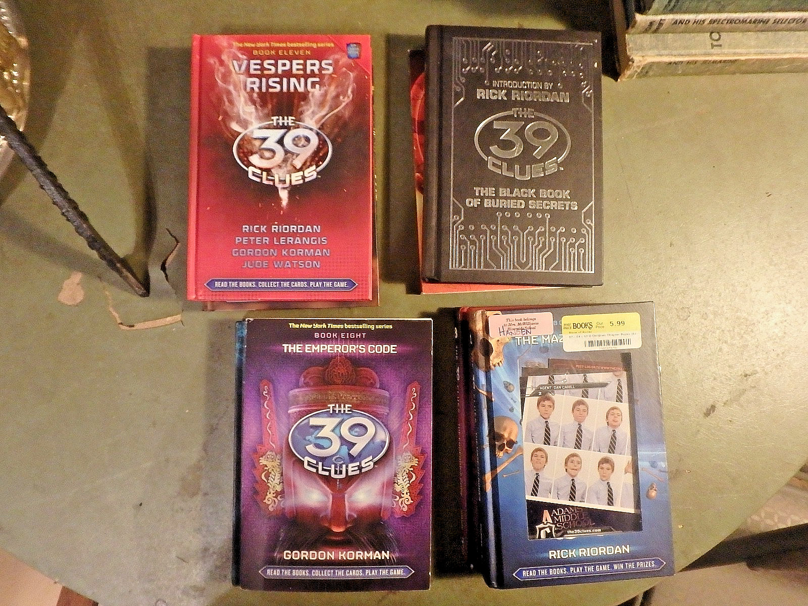 4K – 9 volumes of  » THE 39 CLUES » books- soft & hardcover 2010&rsquo;s